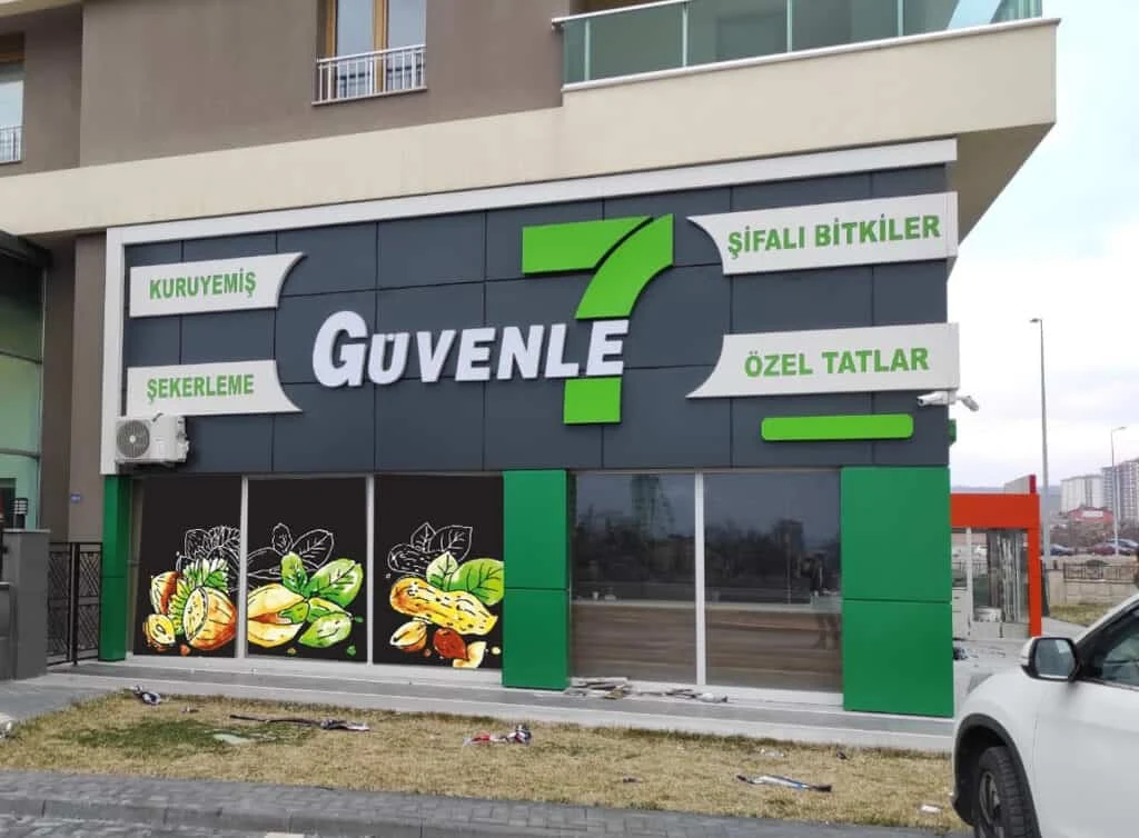 Efendi Reklam cephe giydirme uygulaması